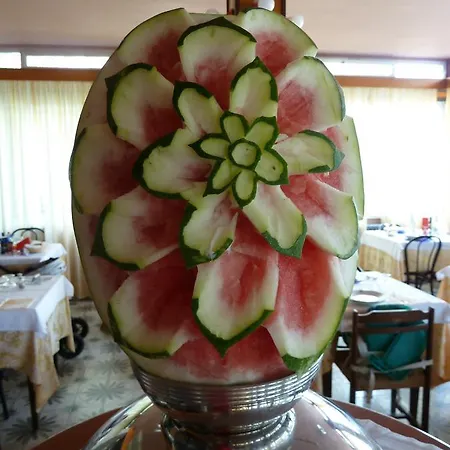 Girasole Frontemare 3* 圣贝内代托-德尔特龙托