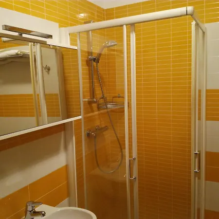 Girasole Frontemare 3* 圣贝内代托-德尔特龙托