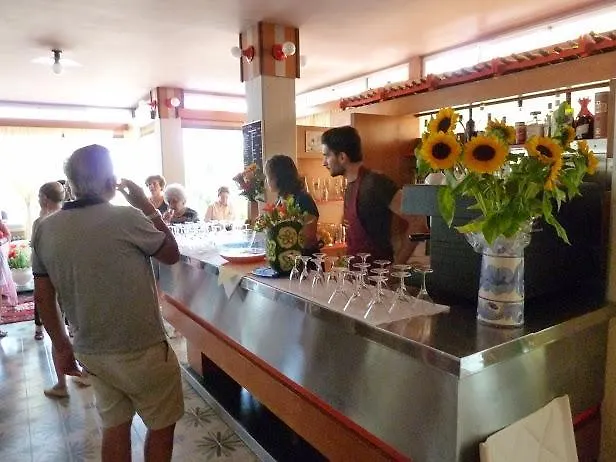 Girasole Frontemare 3* סן בנדטו דל טרנטו