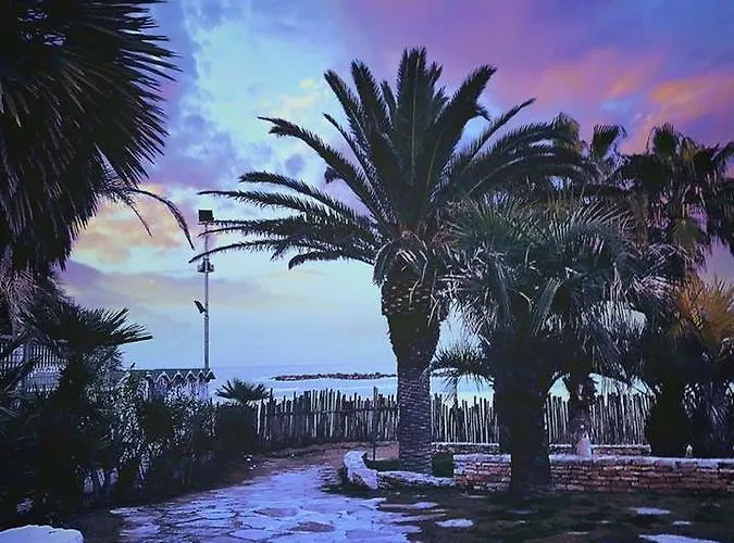 Girasole Frontemare 3* סן בנדטו דל טרנטו