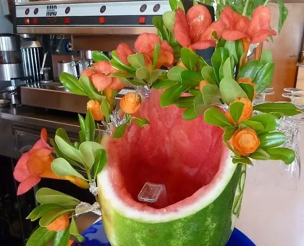 מלון Girasole Frontemare 3*