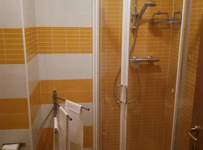 מלון Girasole Frontemare 3*