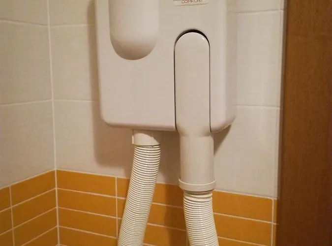 מלון Girasole Frontemare 3*